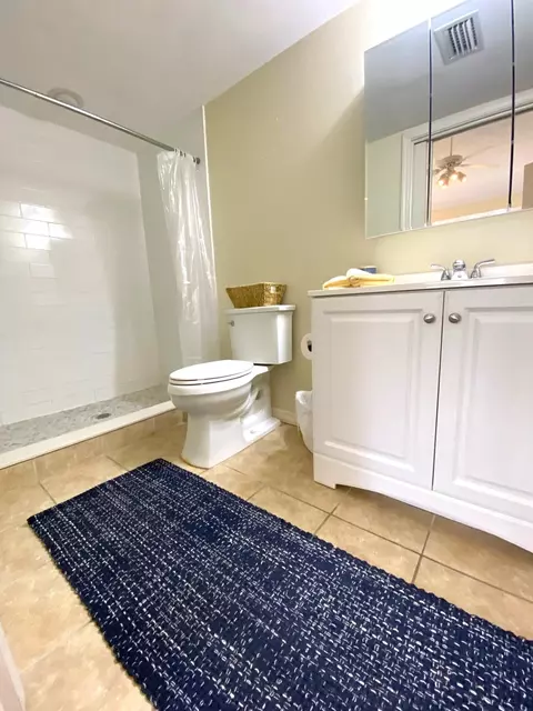 Bath - 4250 A1a S UNIT L-35, Saint Augustine, FL 32080 photo 3 of 5