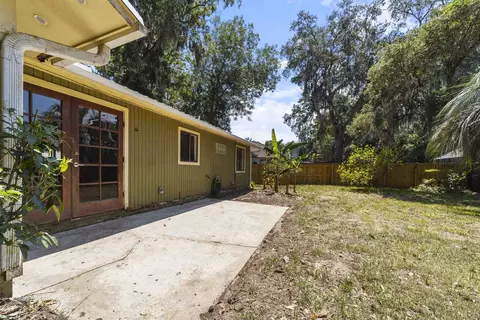 Exterior - 141 Seminole Rd, Saint Augustine, FL 32086 photo 7 of 12