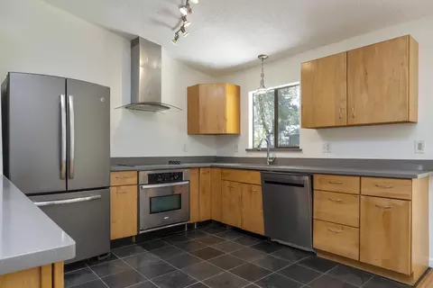 Kitchen - 141 Seminole Rd, Saint Augustine, FL 32086 photo 5 of 6