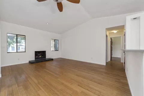 Living - 141 Seminole Rd, Saint Augustine, FL 32086 photo 6 of 9