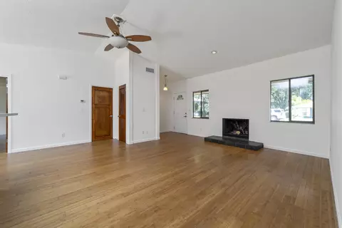 Living - 141 Seminole Rd, Saint Augustine, FL 32086 photo 4 of 9