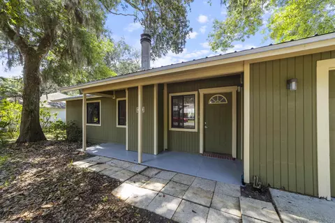 Exterior - 141 Seminole Rd, Saint Augustine, FL 32086 photo 2 of 12