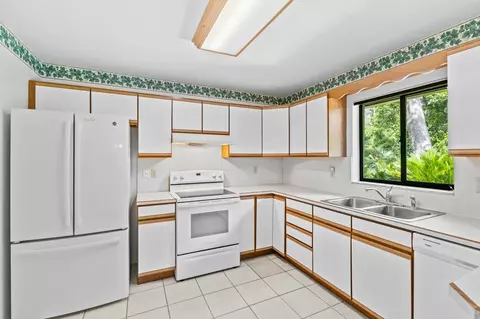 Kitchen - 1067 Espinado Ave, Saint Augustine, FL 32086 photo 3 of 3