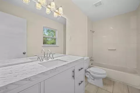 Bath - 1120 Puryear St, Saint Augustine, FL 32084 photo 2 of 2