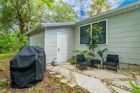 Exterior - 402 Zorayda Ave, Saint Augustine, FL 32080 photo 7 of 21