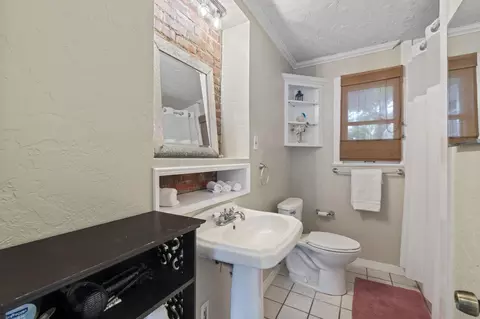 Bath - 402 Zorayda Ave, Saint Augustine, FL 32080 photo 1 of 1