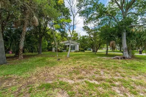 Exterior - 402 Zorayda Ave, Saint Augustine, FL 32080 photo 17 of 21