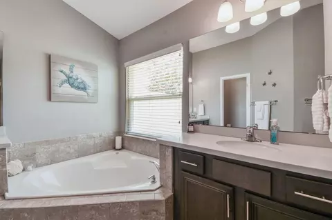 Bath - 502 Old Hickory Forest Rd, Saint Augustine, FL 32084 photo 3 of 10