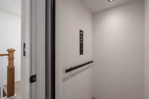 Entry Way - 61 Cortez Ave, Saint Augustine, FL 32080 photo 1 of 1