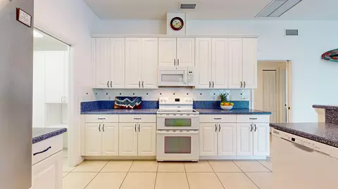 Kitchen - 750 Needle Grass Dr, Saint Augustine, FL 32086 photo 4 of 4