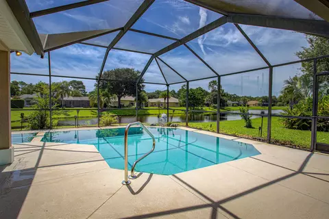 Exterior - 750 Needle Grass Dr, Saint Augustine, FL 32086 photo 2 of 10