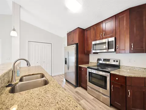 30 S Comares Ave, Saint Augustine, FL 32080 photo 9