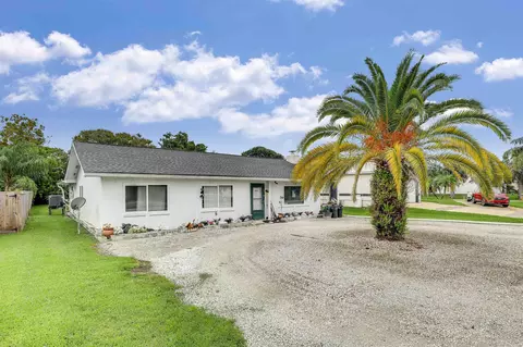 5419 4th St, Saint Augustine, FL 32080 photo 1