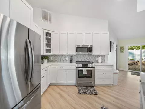 140 Hawthorne Rd, Saint Augustine, FL 32086 photo 4