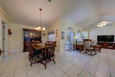 4070 Red Pine Ln, Saint Augustine, FL 32086 photo 8