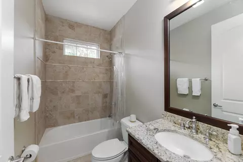 Bath - 457 Ocean Forest Dr, Saint Augustine, FL 32080 photo 4 of 5