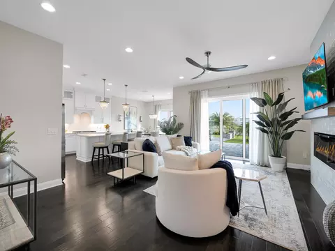Living - 646 Rum Runner Way, Saint Johns, FL 32259 photo 1 of 5