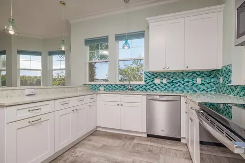 Kitchen - 1348 Smiling Fish Ln, Saint Augustine, FL 32080 photo 4 of 5