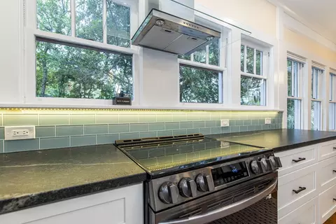 Kitchen - 89 Evergreen Ave, Saint Augustine, FL 32080 photo 5 of 8