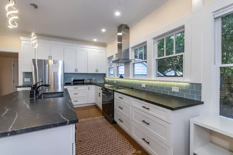 Kitchen - 89 Evergreen Ave, Saint Augustine, FL 32080 photo 3 of 8