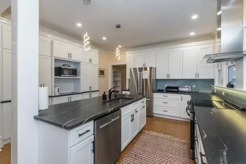 Kitchen - 89 Evergreen Ave, Saint Augustine, FL 32080 photo 2 of 8
