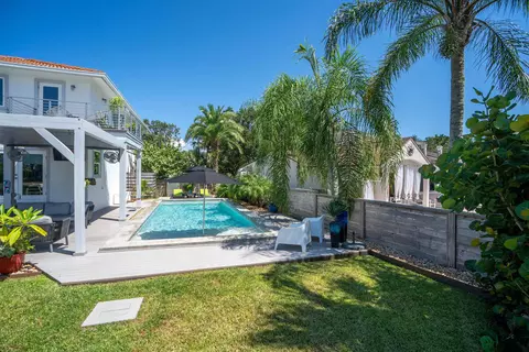Exterior - 203 S Matanzas Blvd, Saint Augustine, FL 32080 photo 2 of 32