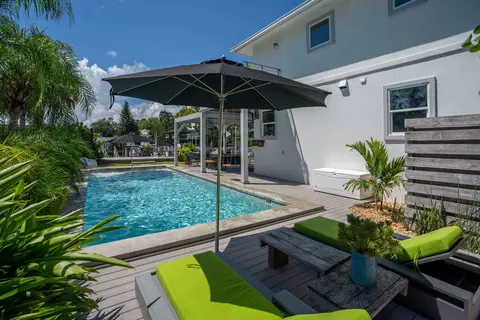Exterior - 203 S Matanzas Blvd, Saint Augustine, FL 32080 photo 11 of 32