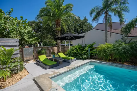 Exterior - 203 S Matanzas Blvd, Saint Augustine, FL 32080 photo 8 of 32