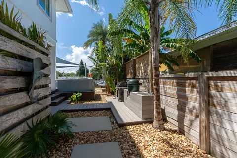 Exterior - 203 S Matanzas Blvd, Saint Augustine, FL 32080 photo 14 of 32