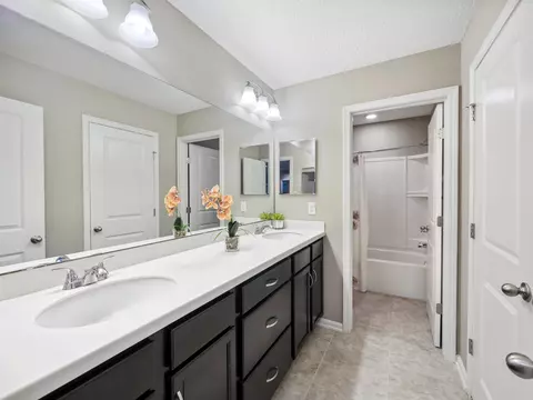 Bath - 424 Downs Corner Rd, Saint Augustine, FL 32092 photo 3 of 5