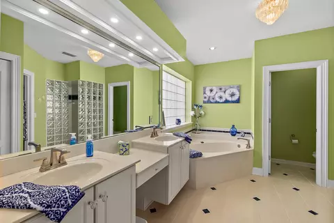Bath - 1760 Sea Fair Dr, Saint Augustine, FL 32080 photo 1 of 4