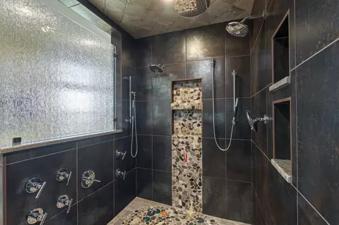 Bath - 57 Marine St, Saint Augustine, FL 32084 photo 7 of 13