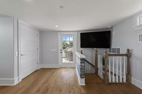 Entry Way - 57 Marine St, Saint Augustine, FL 32084 photo 11 of 14
