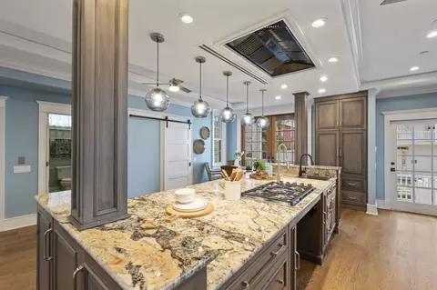 Kitchen - 57 Marine St, Saint Augustine, FL 32084 photo 8 of 11