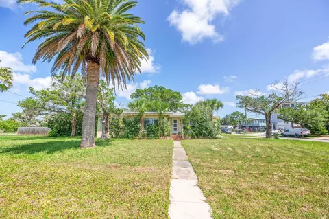 Exterior - 92 Coquina Ave, Saint Augustine, FL 32080 photo 3 of 9
