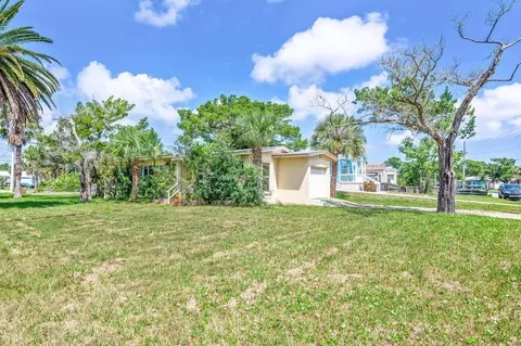 Exterior - 92 Coquina Ave, Saint Augustine, FL 32080 photo 4 of 9
