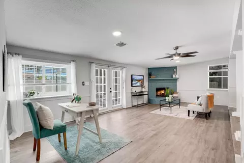 Living - 2849 Bass Haven Ln, Saint Augustine, FL 32092 photo 2 of 9