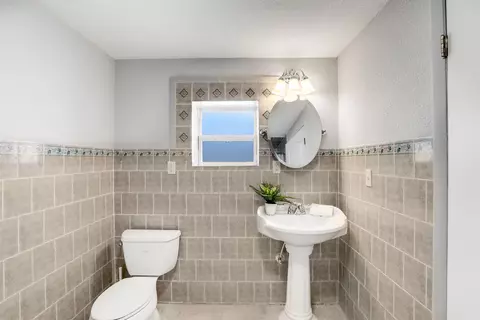 Bath - 2849 Bass Haven Ln, Saint Augustine, FL 32092 photo 5 of 5