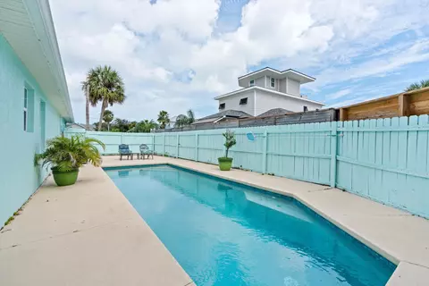 Exterior - 105 Sandpiper Blvd, Saint Augustine, FL 32080 photo 7 of 10