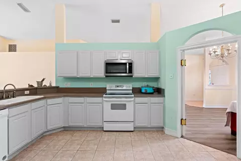 Kitchen - 105 Sandpiper Blvd, Saint Augustine, FL 32080 photo 2 of 4