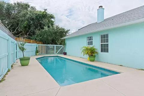 Exterior - 105 Sandpiper Blvd, Saint Augustine, FL 32080 photo 6 of 10