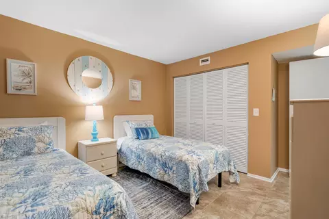 Bedroom - 4 Ocean Trace Rd #308, Saint Augustine, FL 32080 photo 5 of 6