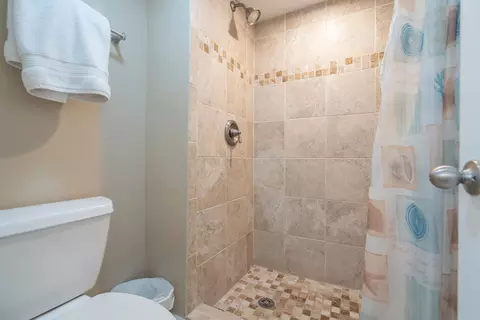 Bath - 4 Ocean Trace Rd #308, Saint Augustine, FL 32080 photo 2 of 3