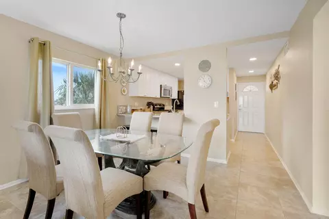 Dining - 4 Ocean Trace Rd #308, Saint Augustine, FL 32080 photo 2 of 2