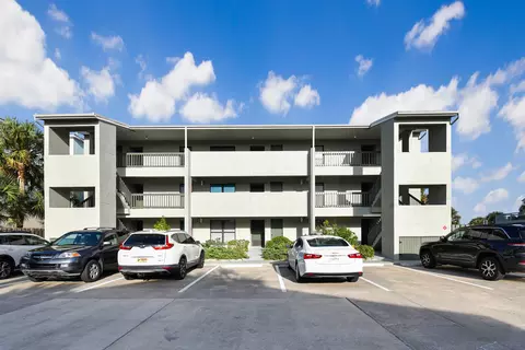 Exterior - 2 E St #2, Saint Augustine Beach, FL 32080 photo 4 of 5
