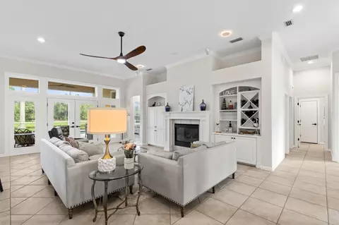 Living - 925 Spring Lake Ct, Saint Augustine, FL 32080 photo 1 of 4