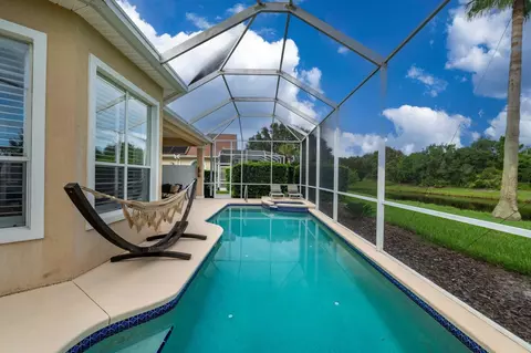 Exterior - 925 Spring Lake Ct, Saint Augustine, FL 32080 photo 3 of 13