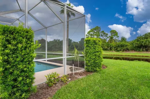 Exterior - 925 Spring Lake Ct, Saint Augustine, FL 32080 photo 8 of 13