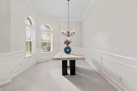 Dining - 925 Spring Lake Ct, Saint Augustine, FL 32080 photo 4 of 5