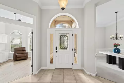 Entry Way - 925 Spring Lake Ct, Saint Augustine, FL 32080 photo 3 of 4